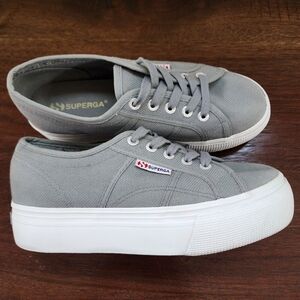 Superga Sneakers